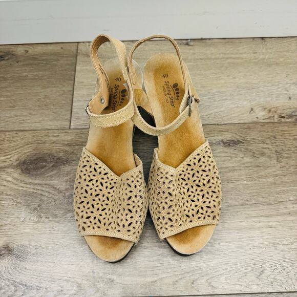 Spring Step Tan Suede Perforated Wedge Sandal Women’s Size 9.5 - Picture 9 of 11